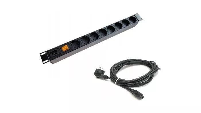 Блок розеток QTECH QS-PDU-1U-16А-8Schuko-1C20